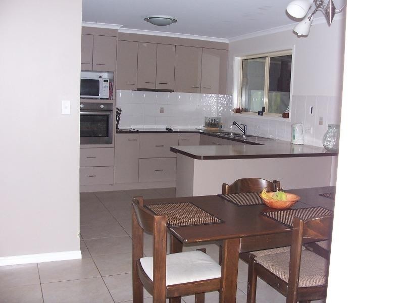 25 Joselyn Drive, Point Vernon QLD 4655