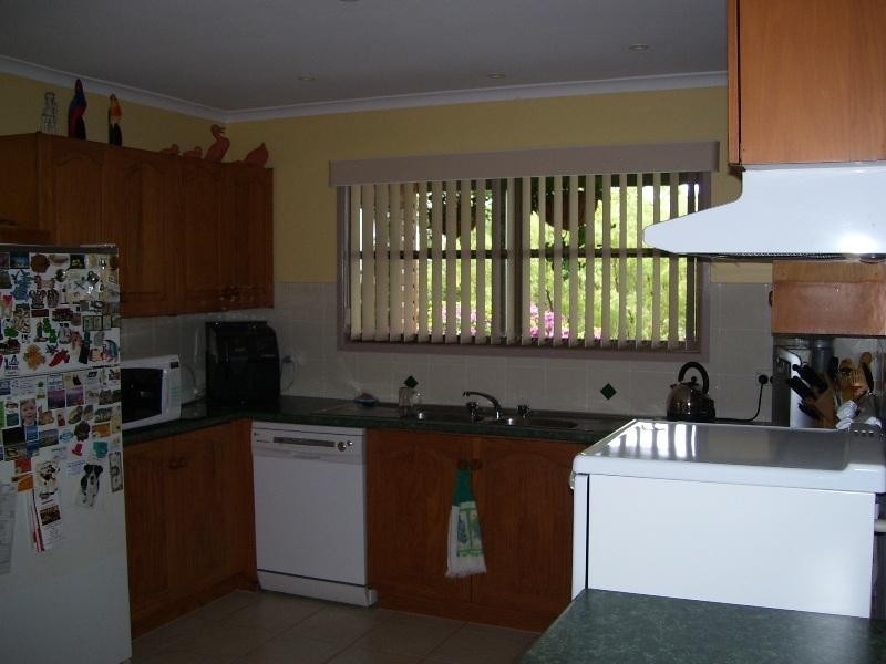 4 Popp Court, Urraween QLD 4655