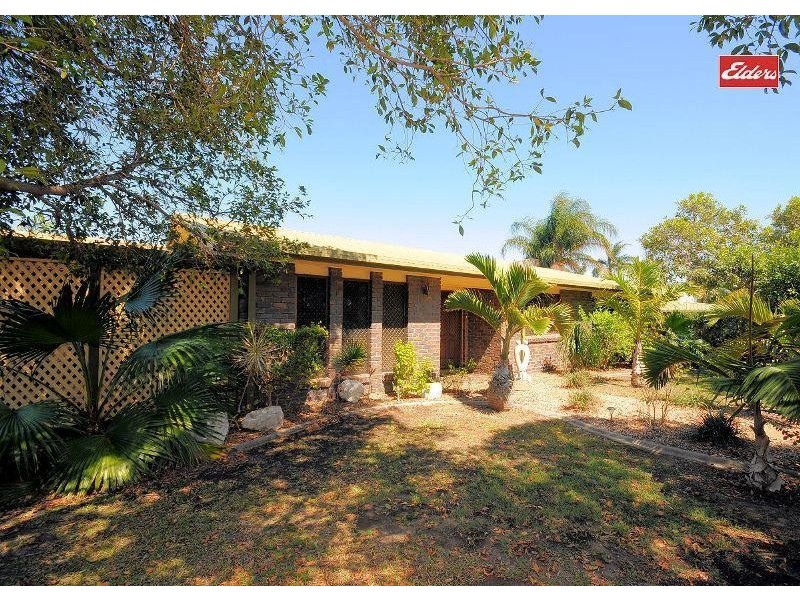 3 Moolyyir Street, Urangan QLD 4655