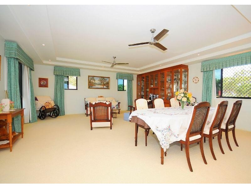 Point Vernon QLD 4655