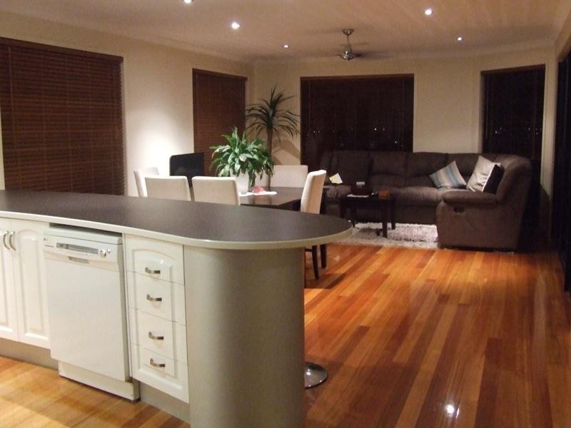 18 Baunfiend Court, Urraween QLD 4655