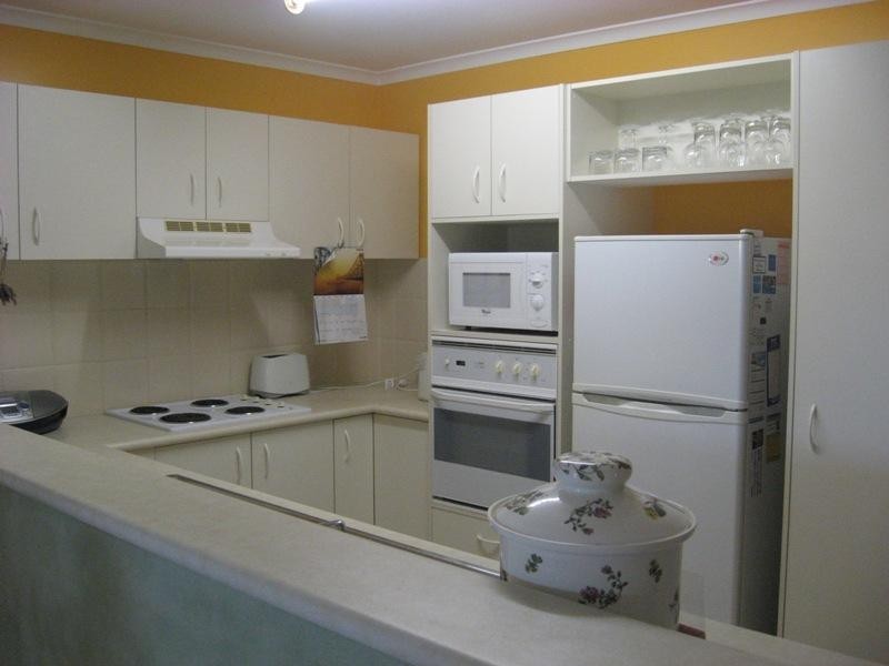 5 Brooke Court, Torquay QLD 4655