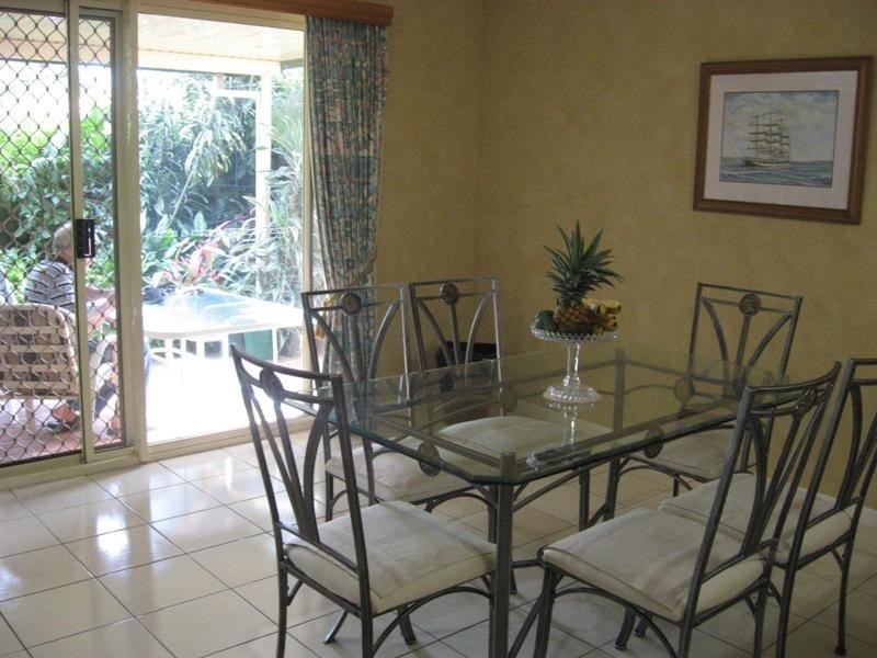 5 Brooke Court, Torquay QLD 4655