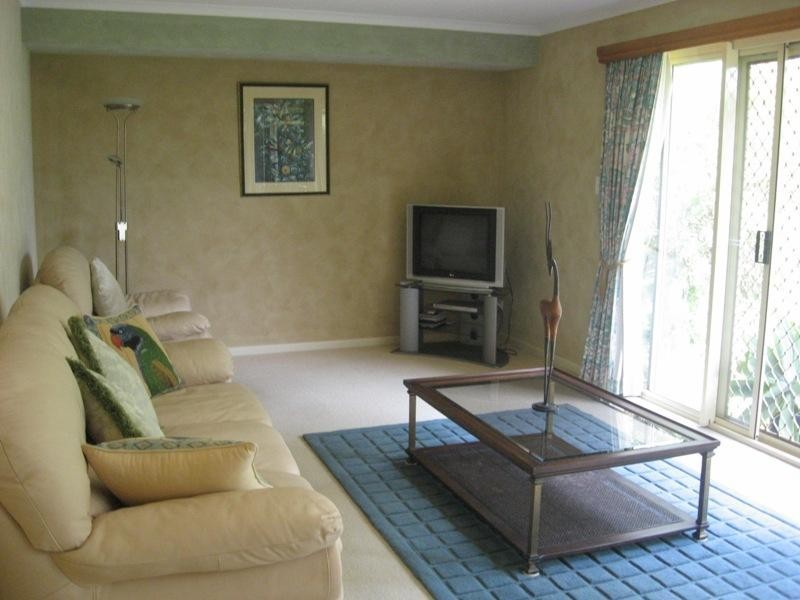 5 Brooke Court, Torquay QLD 4655