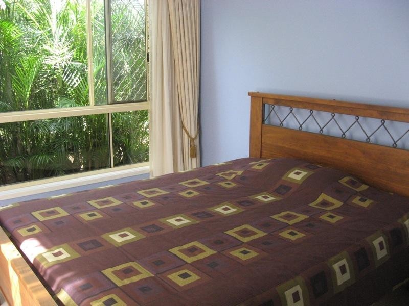 5 Brooke Court, Torquay QLD 4655