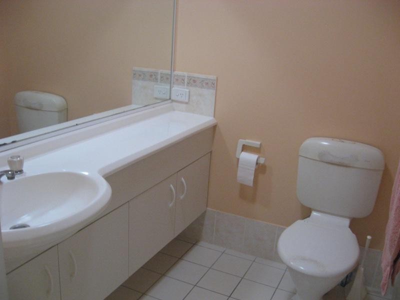 5 Brooke Court, Torquay QLD 4655