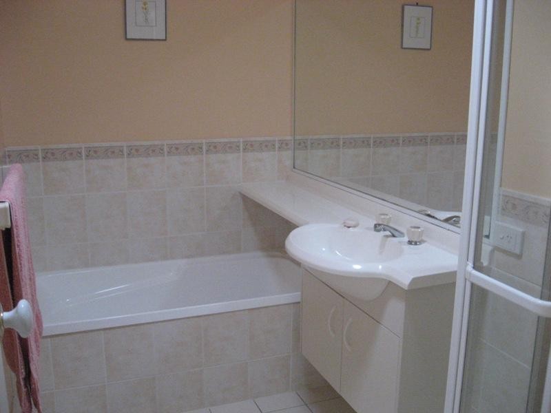 5 Brooke Court, Torquay QLD 4655