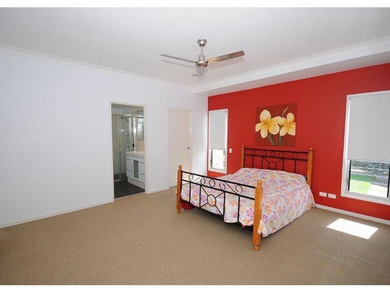 33 Cypress Street, Torquay QLD 4655