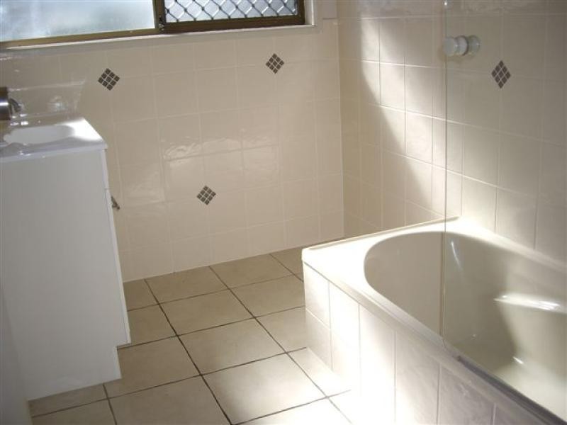 5 Preston Street, Point Vernon QLD 4655