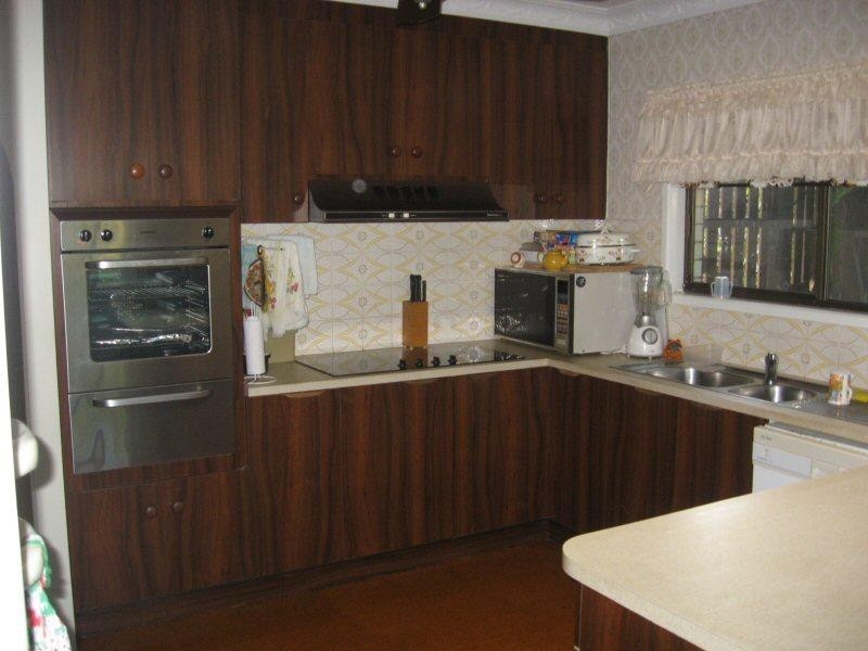 25 Margaret Street, Urangan QLD 4655