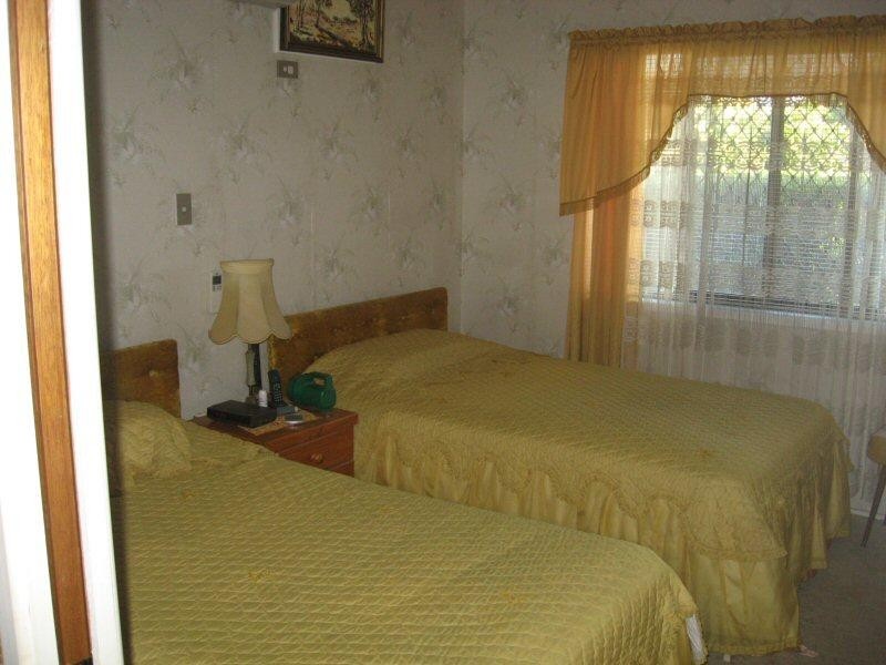 25 Margaret Street, Urangan QLD 4655