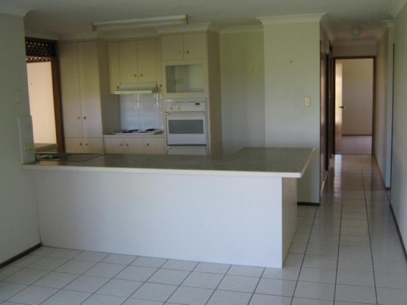 4 Lindeman Court, Kawungan QLD 4655