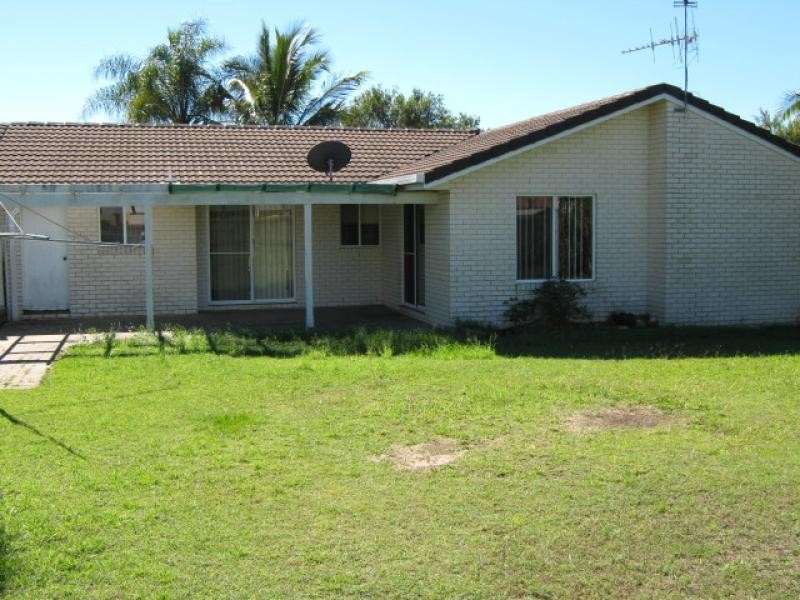 4 Lindeman Court, Kawungan QLD 4655