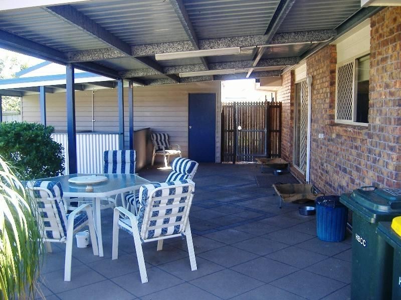 1 Lucyanne Court, Urangan QLD 4655
