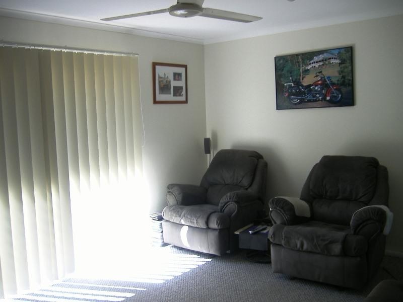1 Lucyanne Court, Urangan QLD 4655