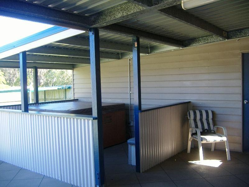 1 Lucyanne Court, Urangan QLD 4655