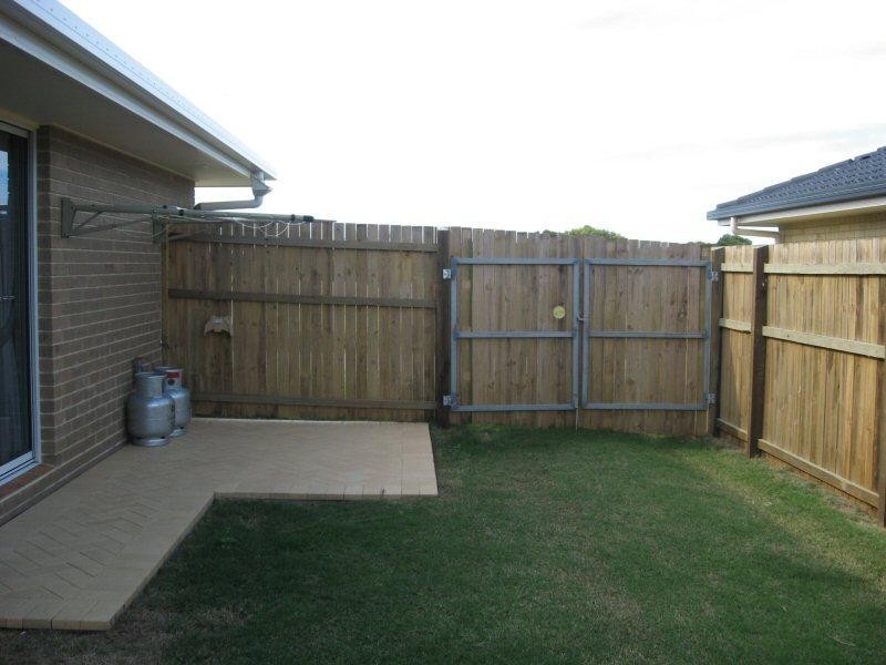 77 Samarai Drive, Kawungan QLD 4655