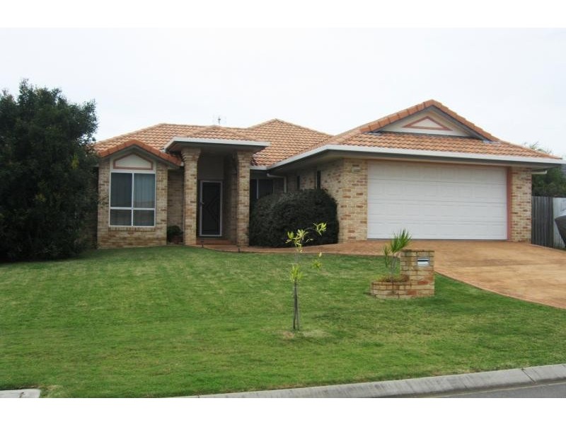 35 Heather Way, Urraween QLD 4655