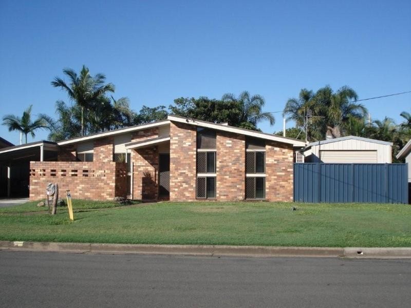 11 Ripley Avenue, Pialba QLD 4655