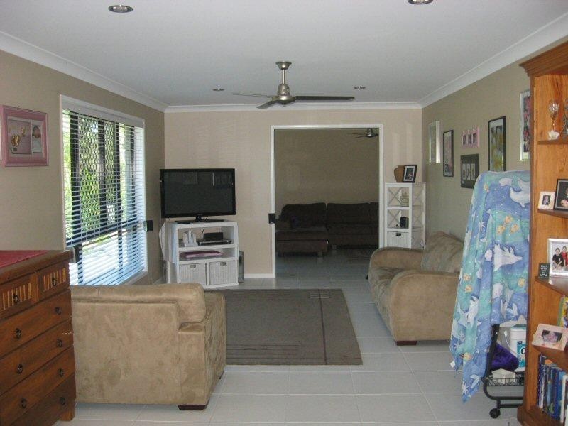 1 Elanora Court, Wondunna QLD 4655