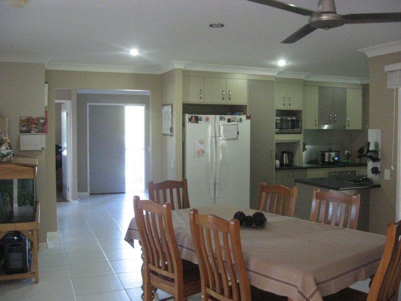 1 Elanora Court, Wondunna QLD 4655