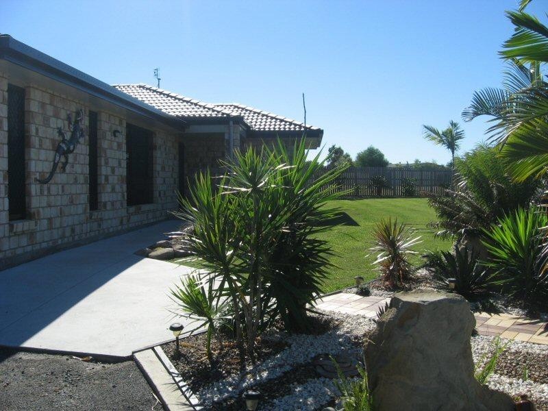 1 Elanora Court, Wondunna QLD 4655