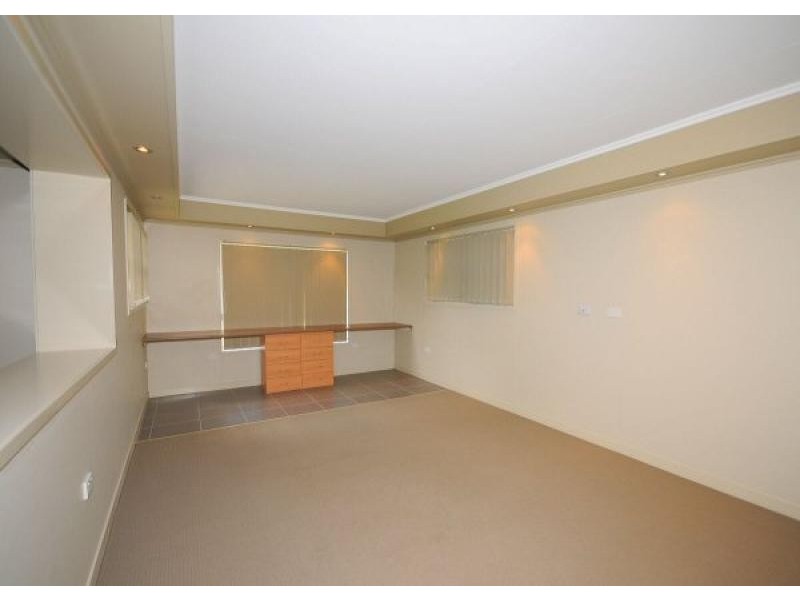 181 Long Street, Point Vernon QLD 4655