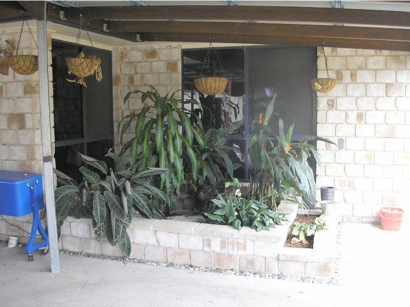 33 Sandrabarbara Drive, Booral QLD 4655