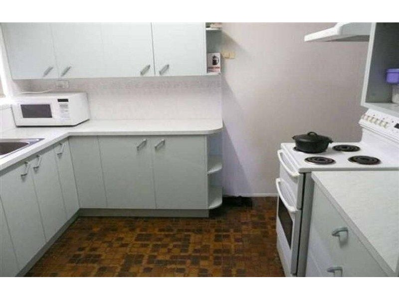 1 Tenimby Street, Pialba QLD 4655