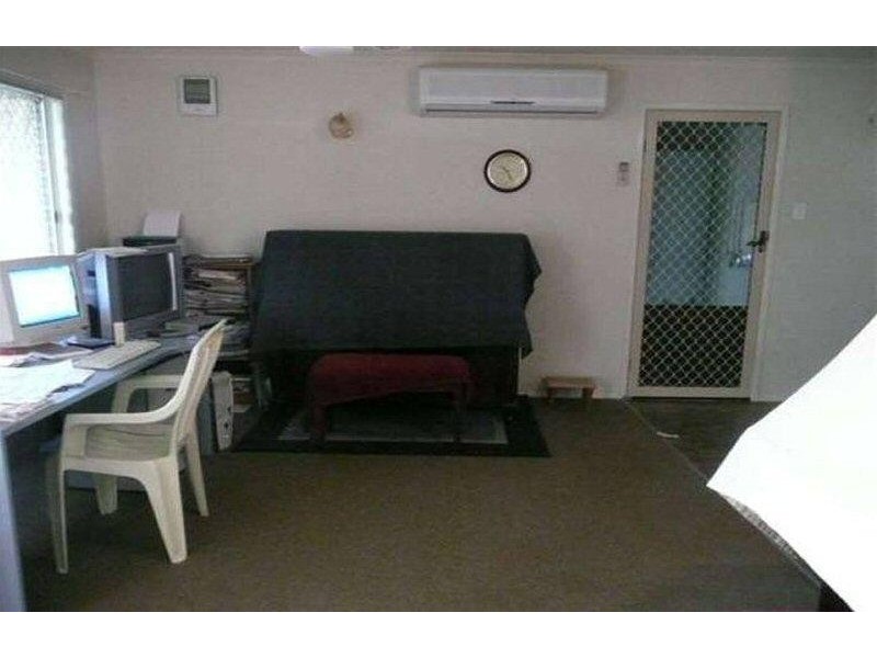 1 Tenimby Street, Pialba QLD 4655