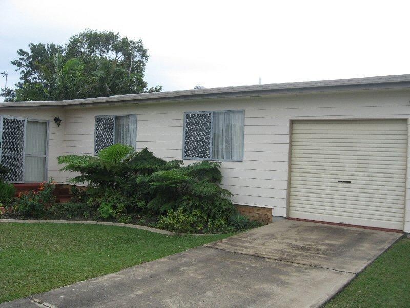 18 Minguin Street, Scarness QLD 4655