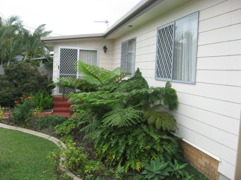 18 Minguin Street, Scarness QLD 4655