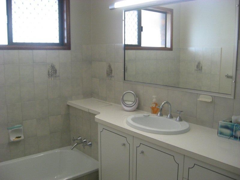 7 Virginia Court, Scarness QLD 4655