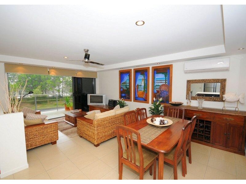 660 Esplanade, Urangan QLD 4655