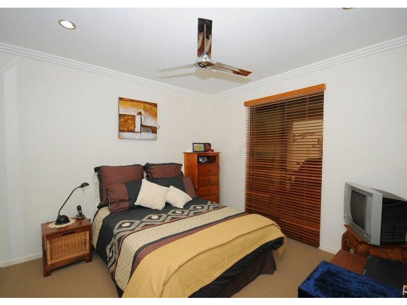 660 Esplanade, Urangan QLD 4655