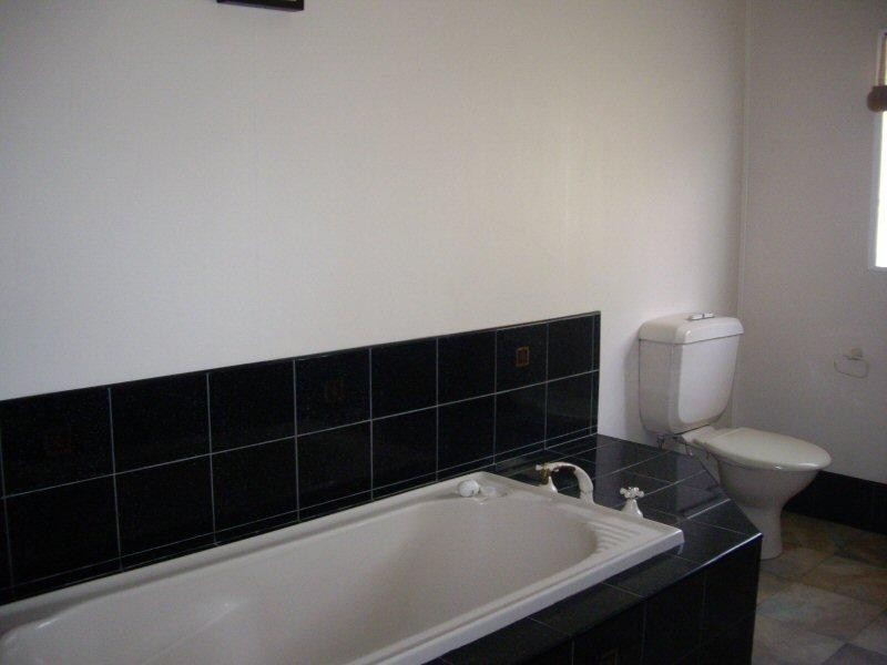 39 Urangan Street, Torquay QLD 4655