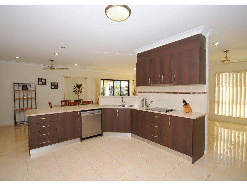 12 Seacrest Drive, Wondunna QLD 4655