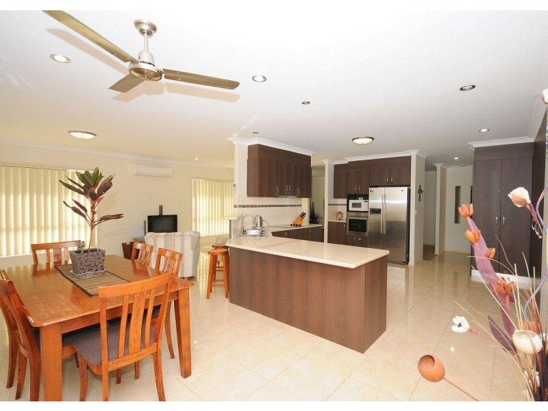 12 Seacrest Drive, Wondunna QLD 4655
