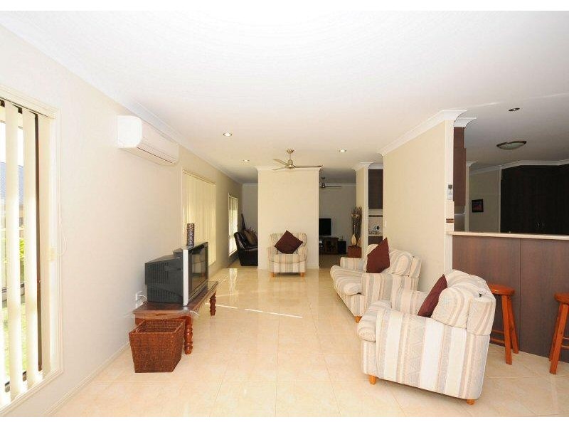 12 Seacrest Drive, Wondunna QLD 4655