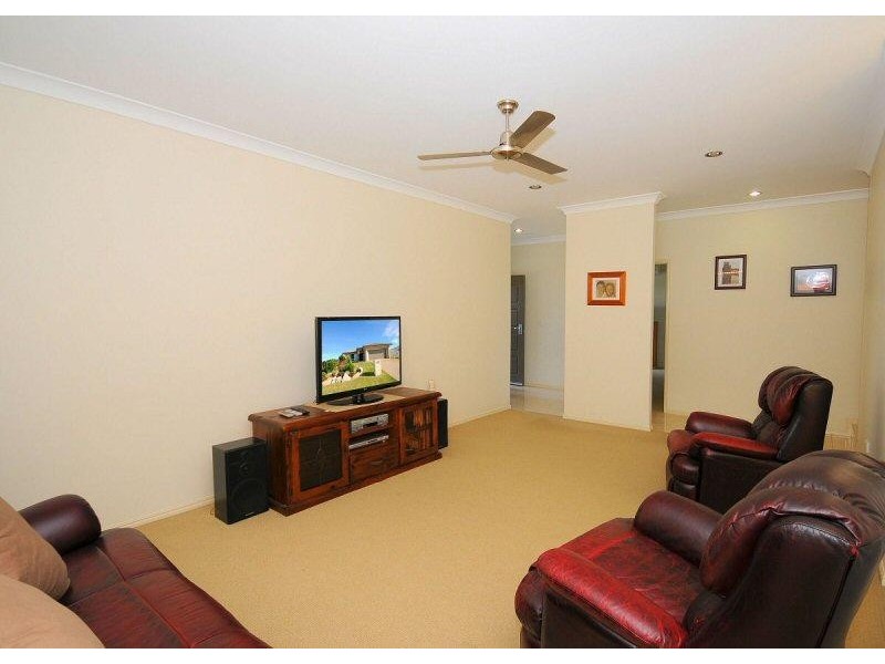 12 Seacrest Drive, Wondunna QLD 4655