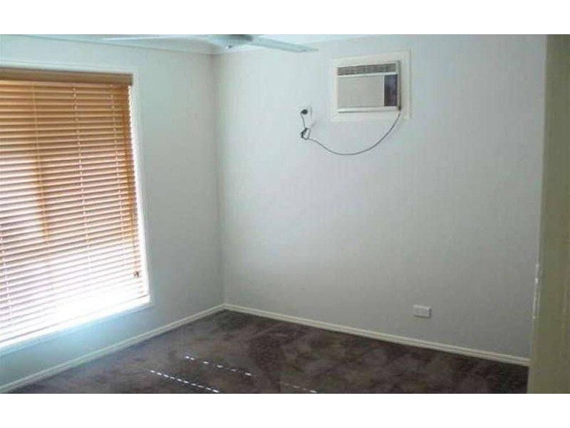 140 Emerald Park Way, Urangan QLD 4655