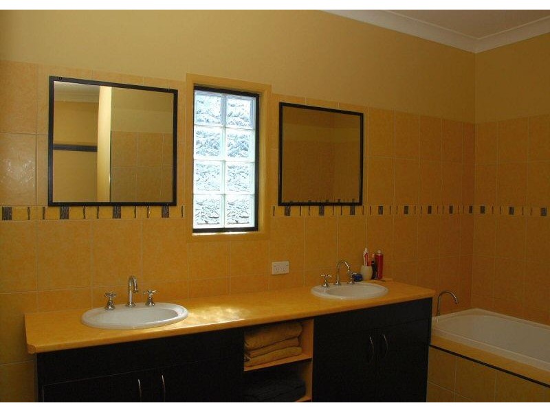 Unit 3/430 Esplanade, Torquay QLD 4655