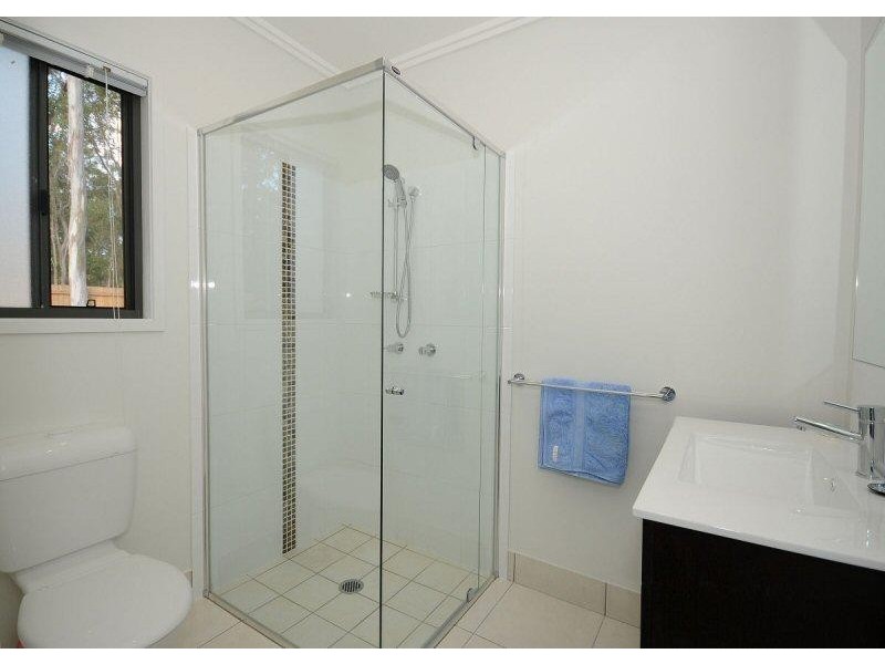 13 Cumberland Court, Point Vernon QLD 4655