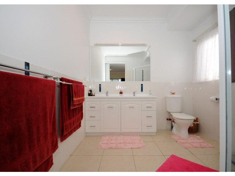 16 Harrison Circuit, Urangan QLD 4655