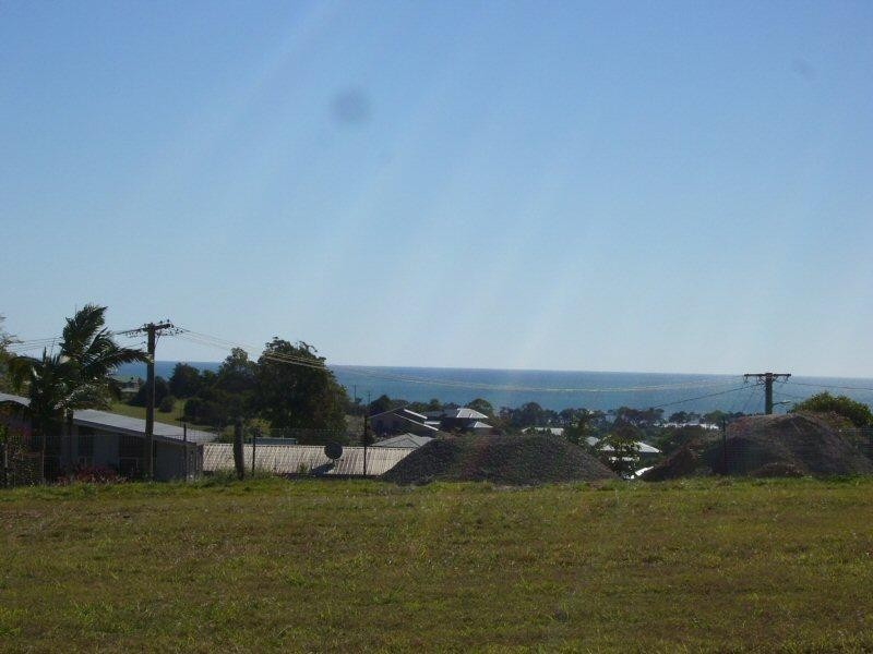 33 Highpoint Road, Dundowran QLD 4655