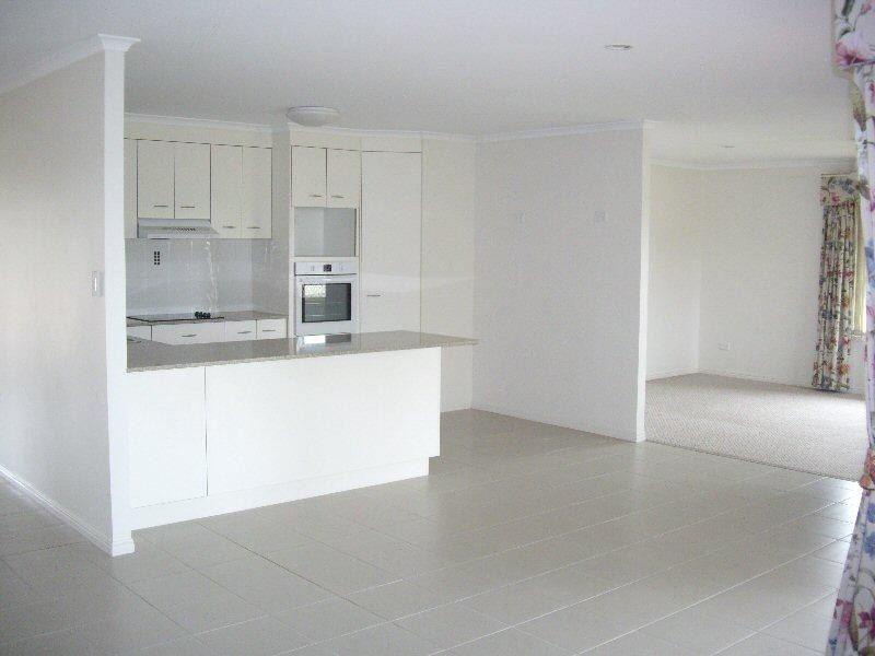 15 Golden Grove Court, Eli Waters QLD 4655