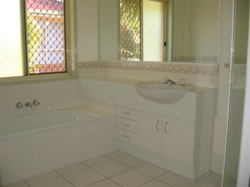 Unit 18/29 Neils Street, Pialba QLD 4655