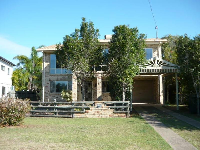 8 Wattle Street, Point Vernon QLD 4655