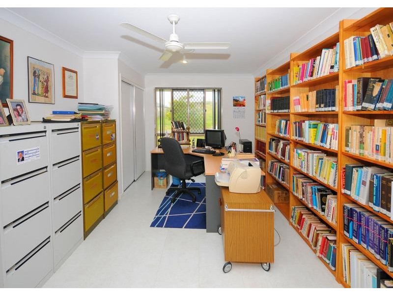 17 Teresa Street, Nikenbah QLD 4655