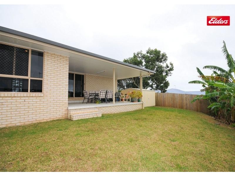 17 Teresa Street, Nikenbah QLD 4655